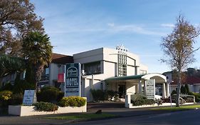 Alpers Lodge & Conference Centre